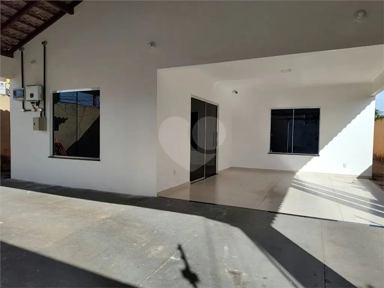 Casa com 4 quartos à venda em Cinturão Verde - RR