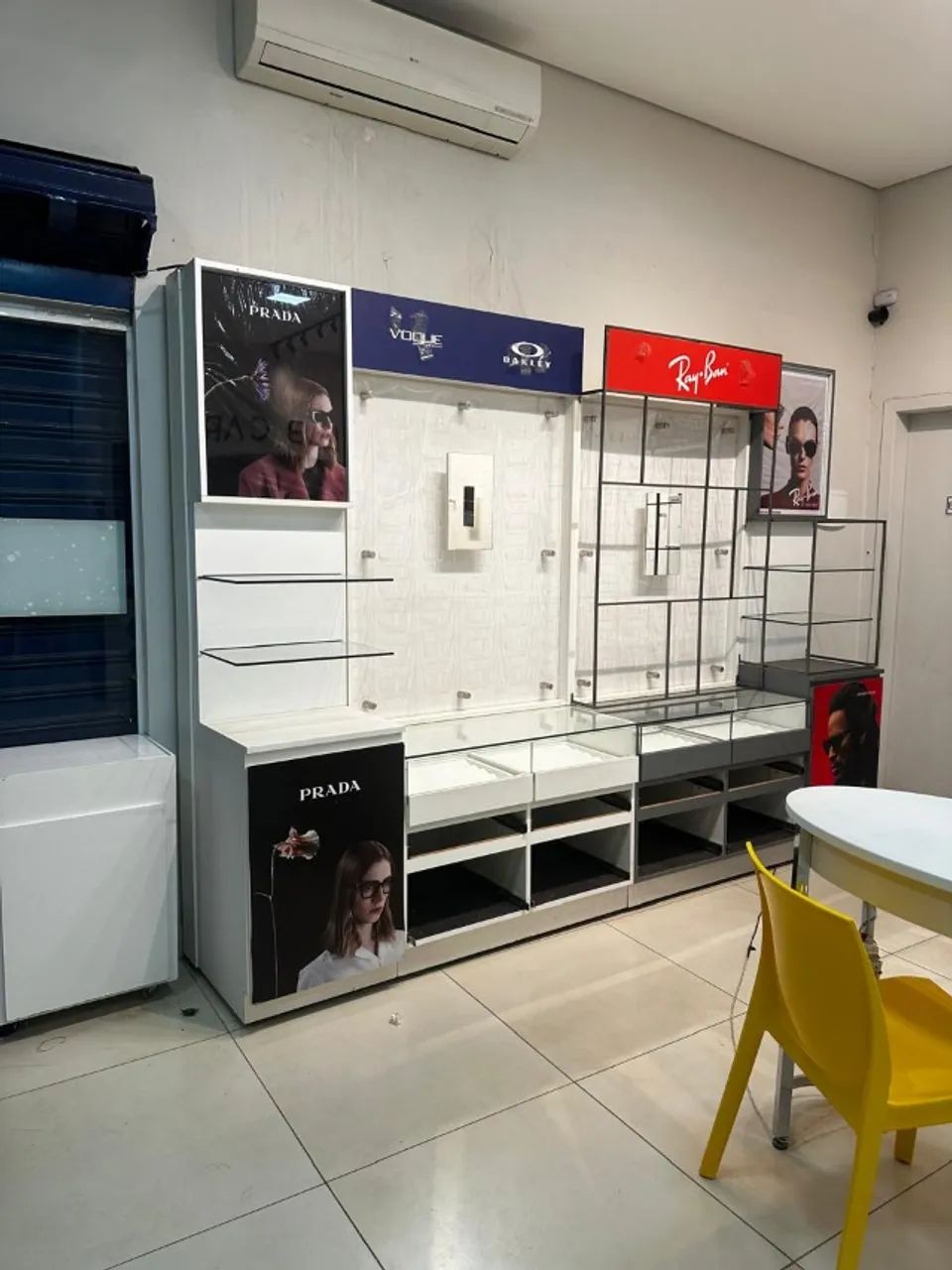 Ótica (Moveis completos)