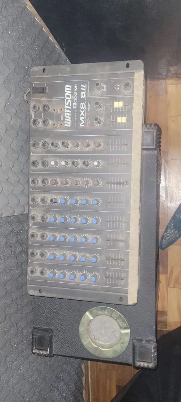 DUAS Mesas de som  - Foto 4