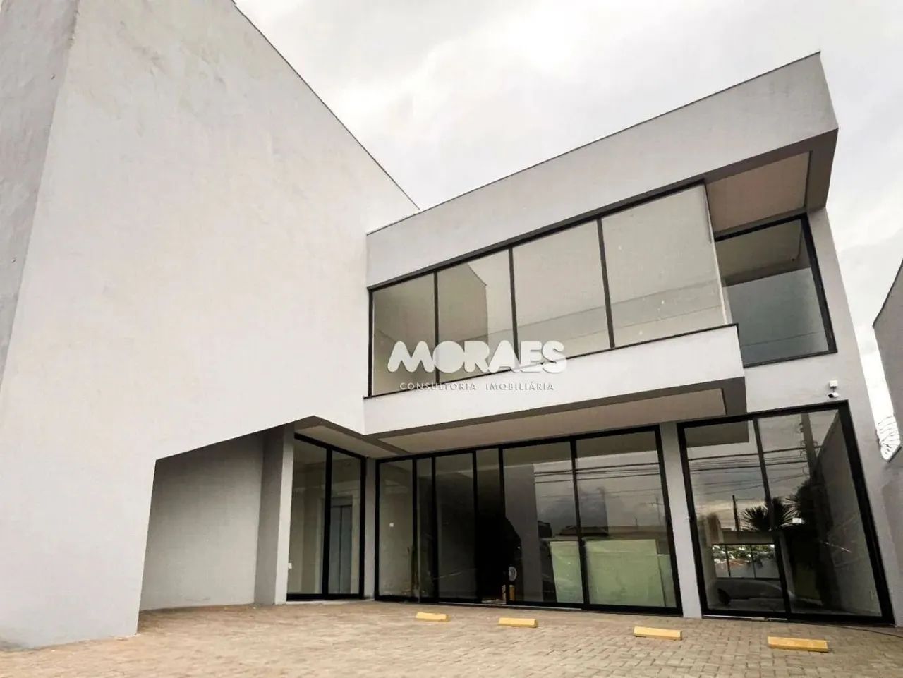 Salão comercial com 3 pavimentos e elevador, para alugar, 556 m² por R$ 18.000/mês - Altos - Foto 2