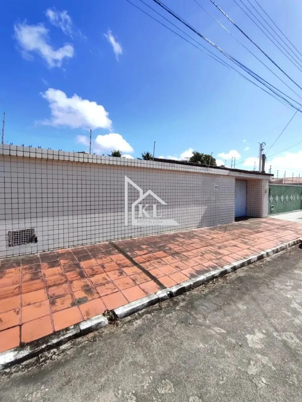 Pagamento a Vista - Excelente Casa - 3 Quartos - Sombra - Piscina - 240M2 - Pitimbu