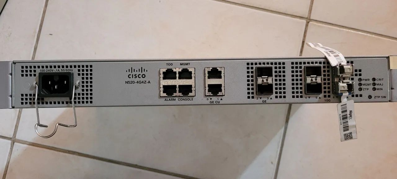 Cisco Network Convergence System N520-4G4Z-A - Foto 2
