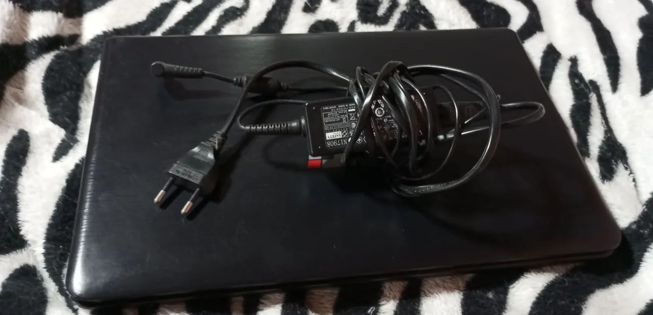 Notebook SEMP TOSHIBA STI para uso ou retirada de peças  - Foto 3