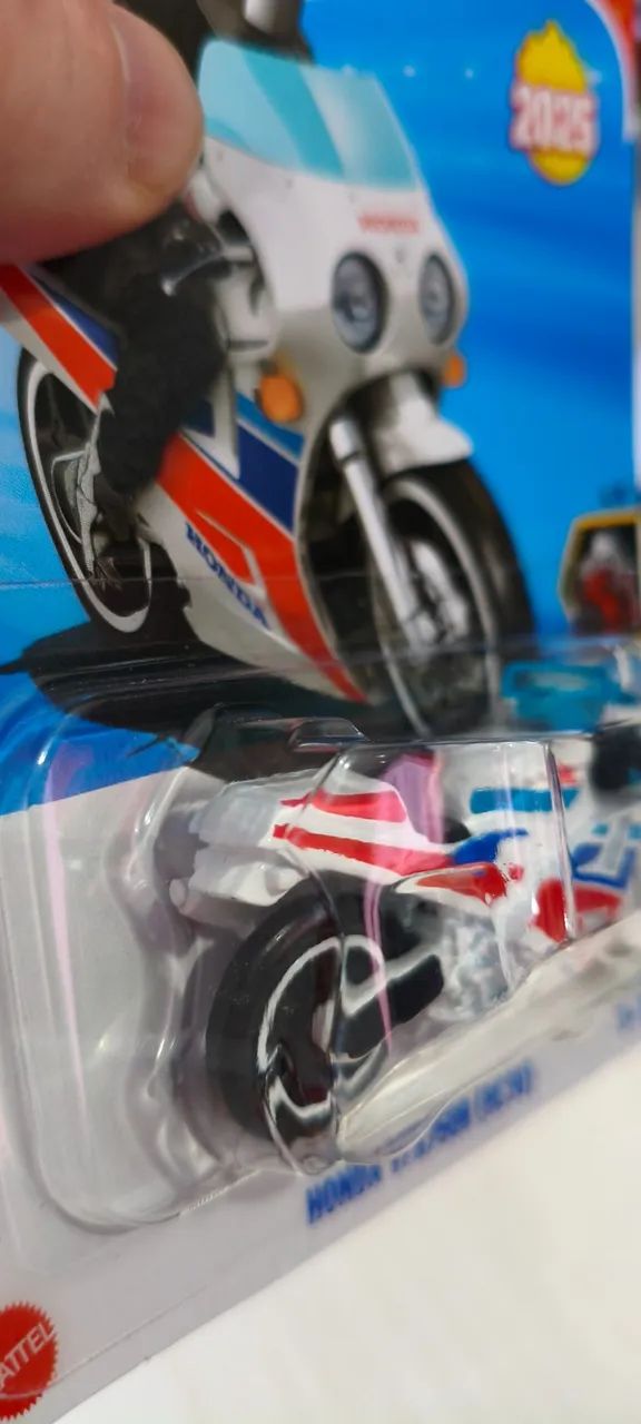 HotWheels - Honda CFR750R (RC30) - Foto 4