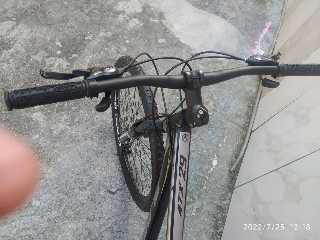 Bicicleta aro 29 alfamec 21v - Foto 4