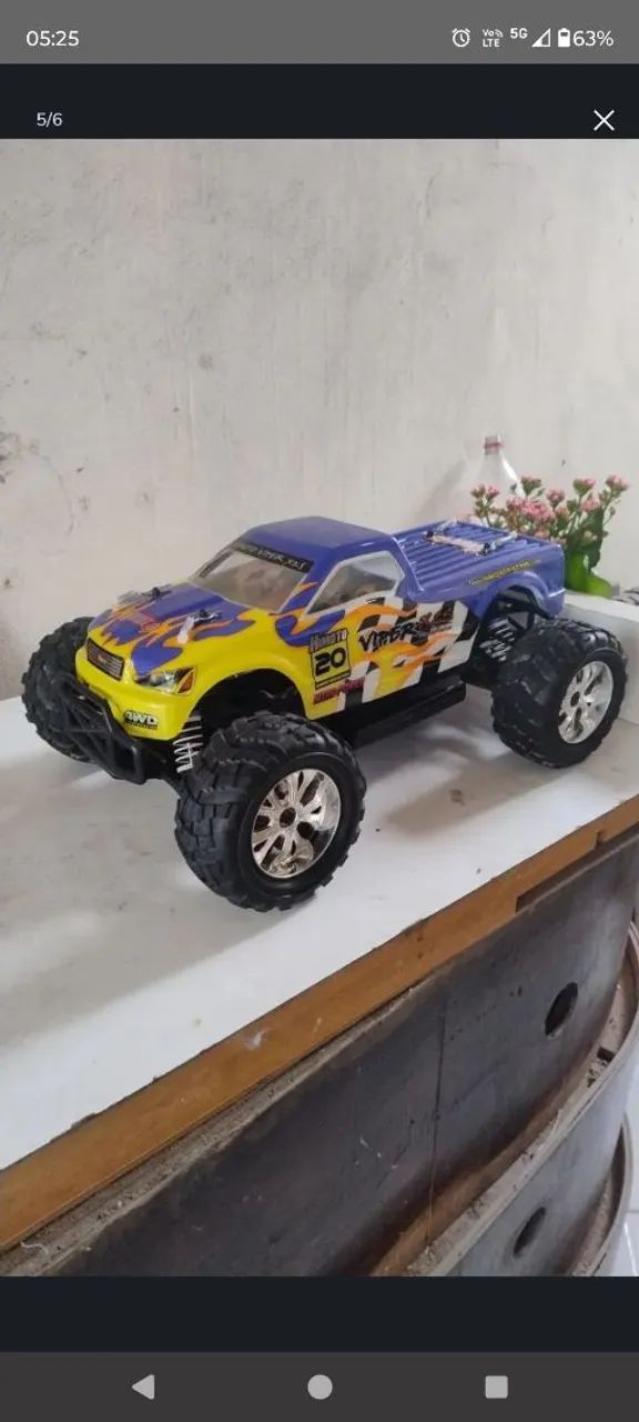 Automodelo monster truck
