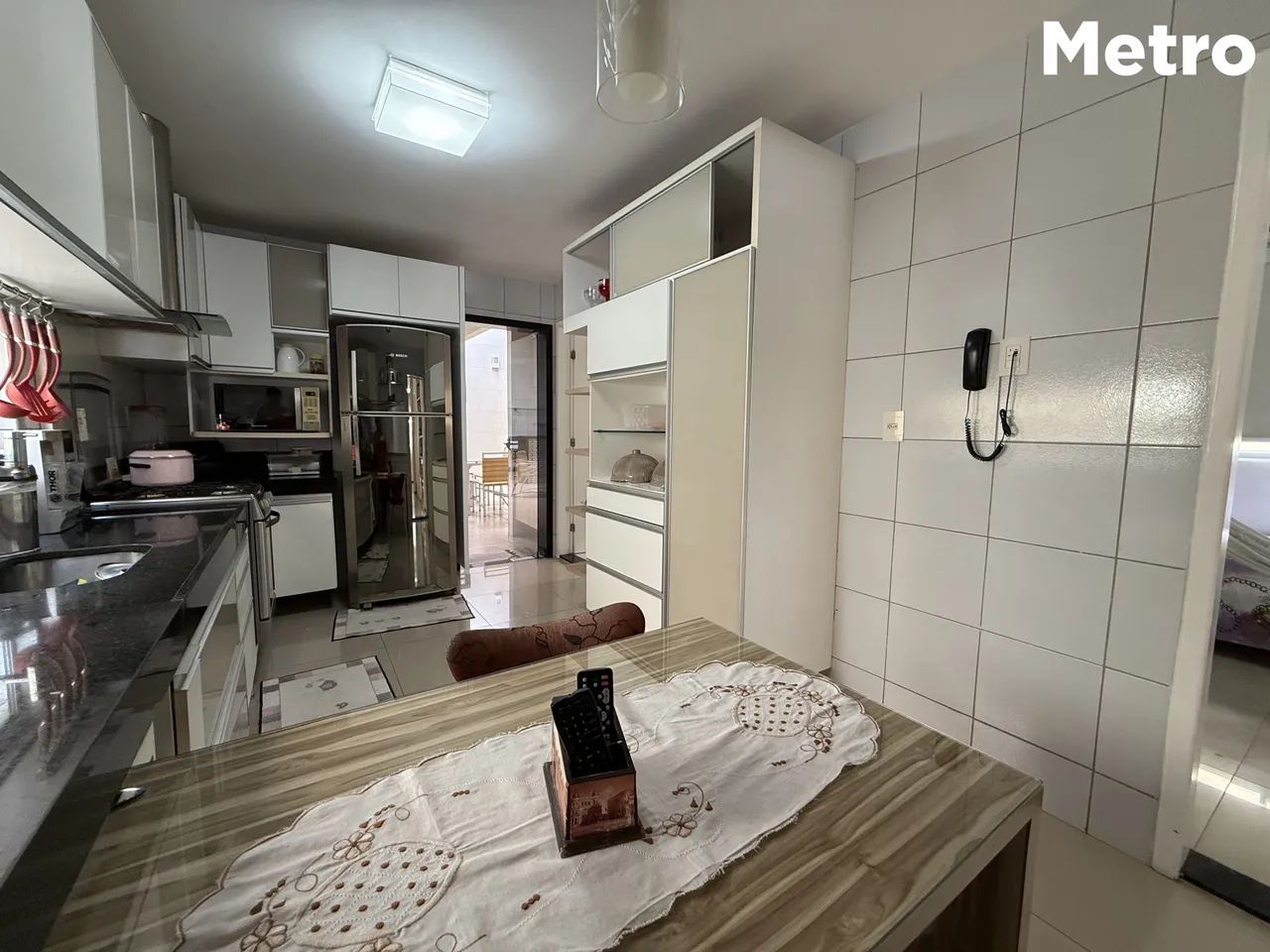 Casa Duplax em Condominio no Turu, 5 suítes, garagem para 5 carros, Valor: R$ 1.850.000,00 - Foto 10