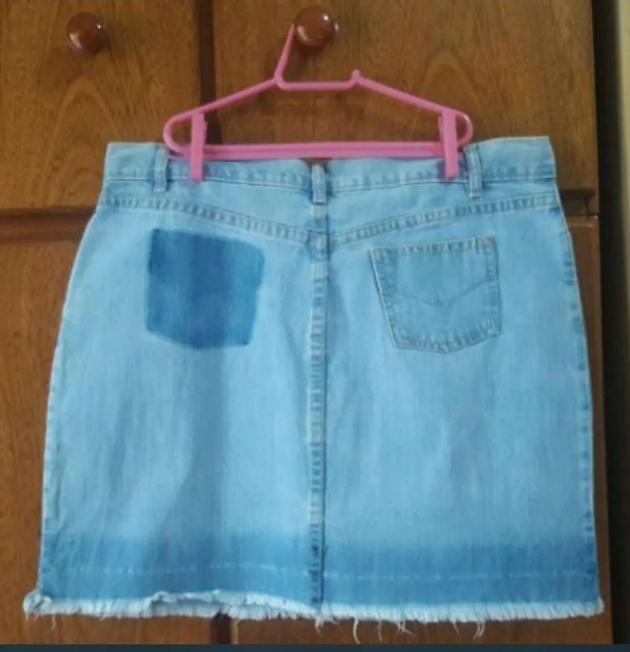 Saia Jeans Clara com Detalhes Destroyed - Foto 2
