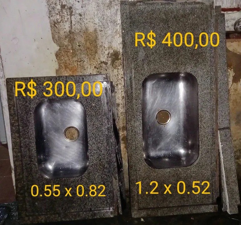 02 Pias em granito com cuba de inox