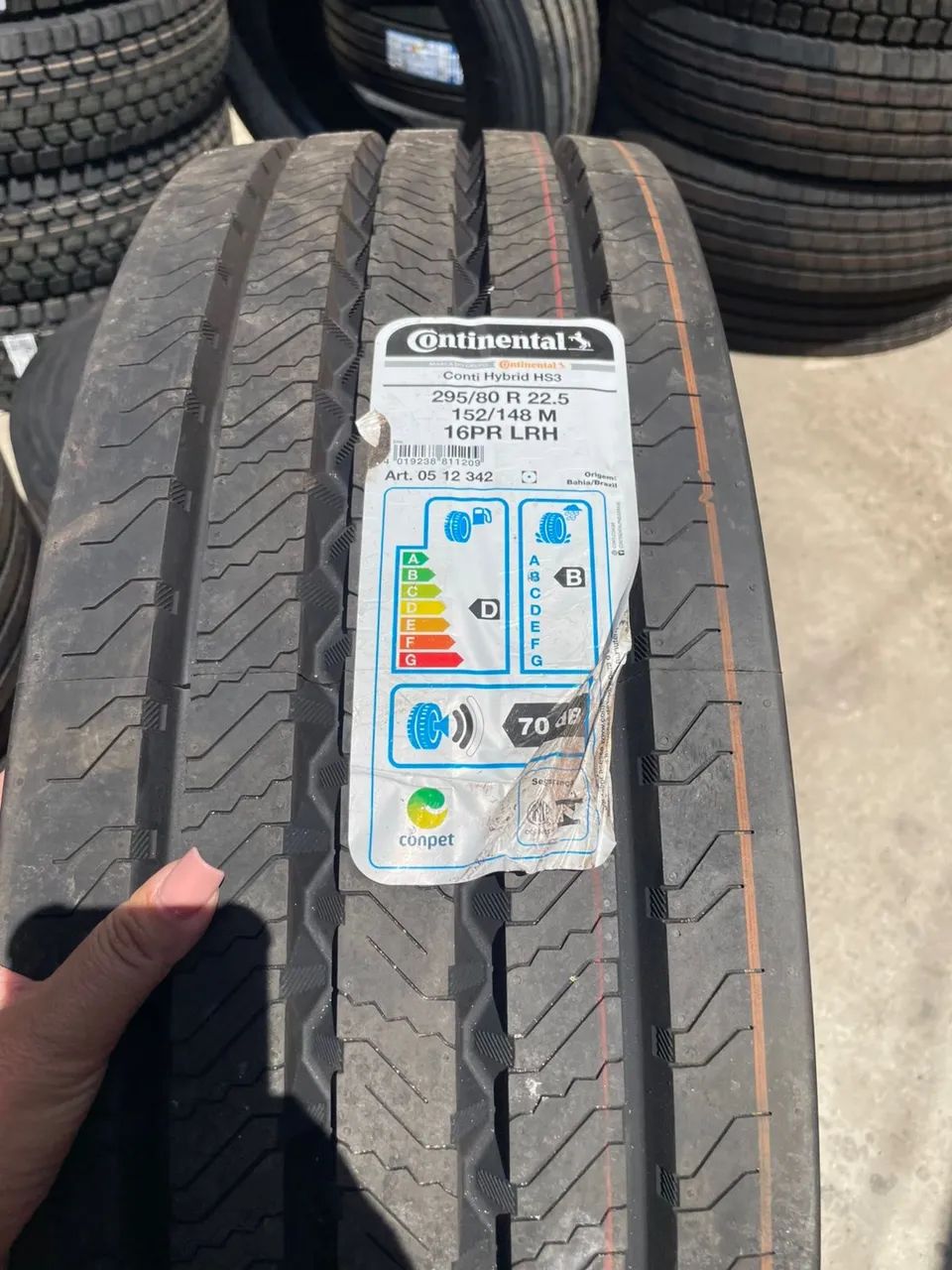 Pneu Continental 295/80 R22.5 liso