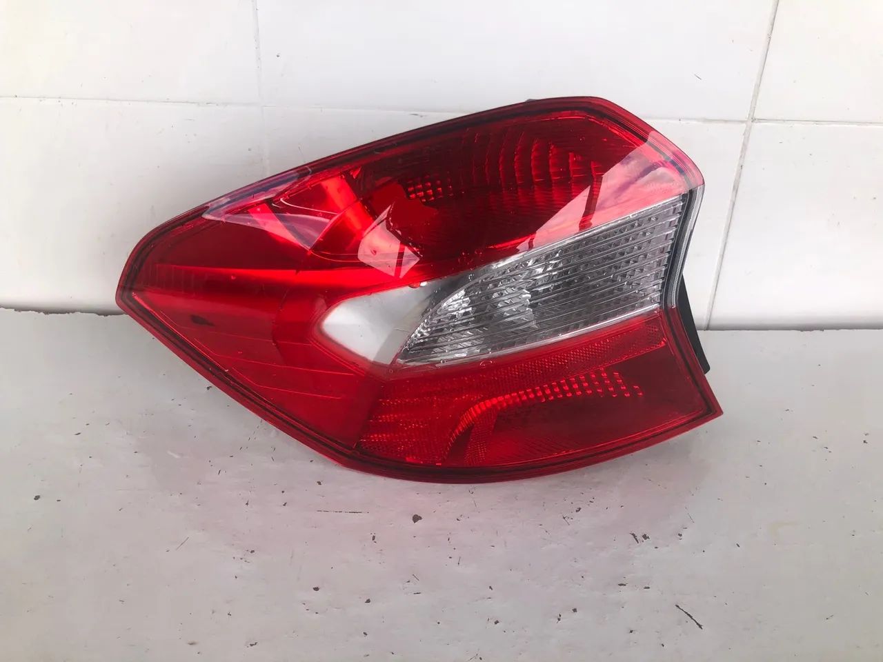 Lanterna Ford Ka Sedan 2018/19/20/21/2022 Esquerda Original