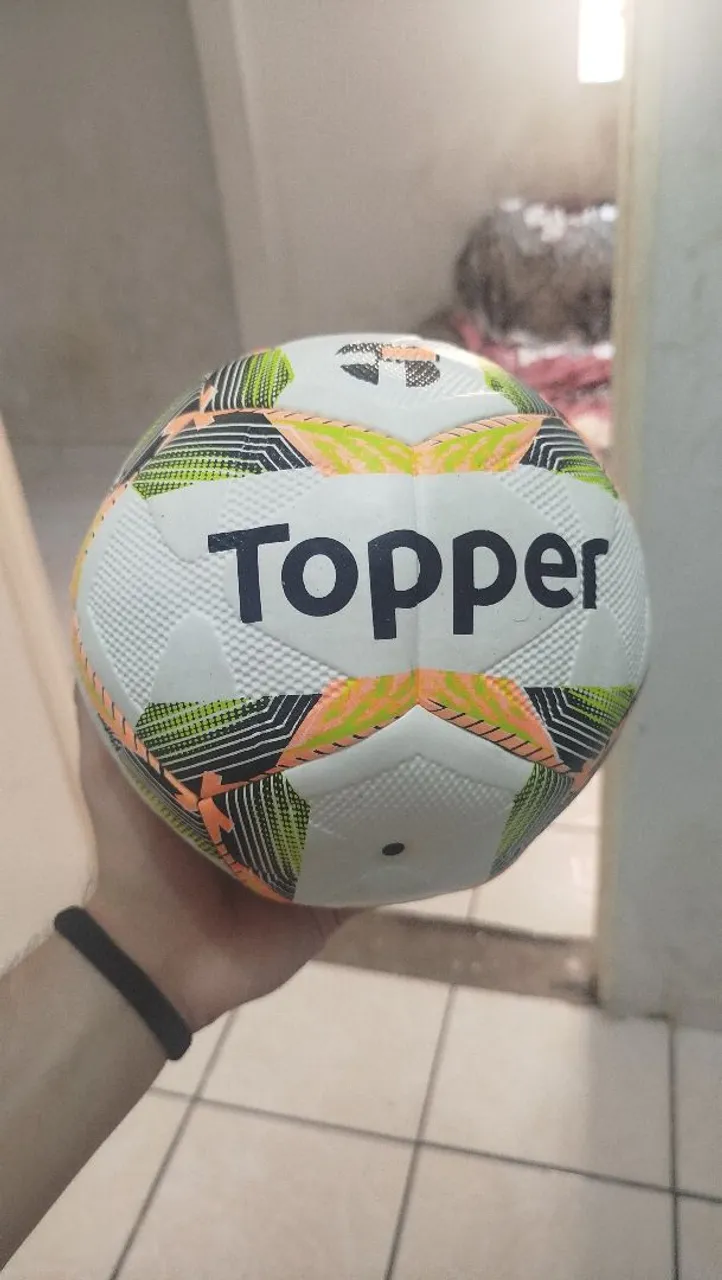 Bola de Futsal Topper - NOVA