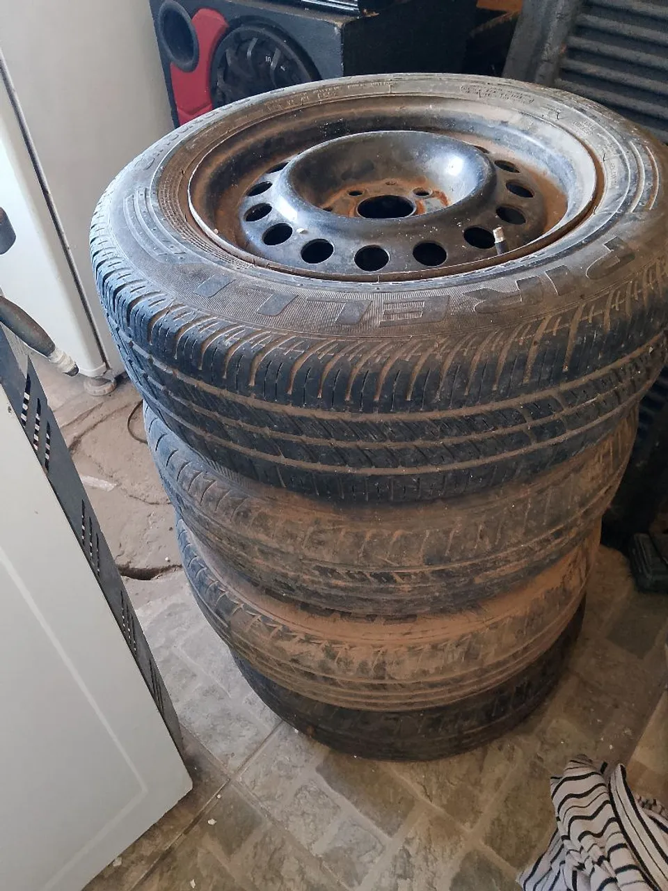 Pneus 175 x 70 ,14