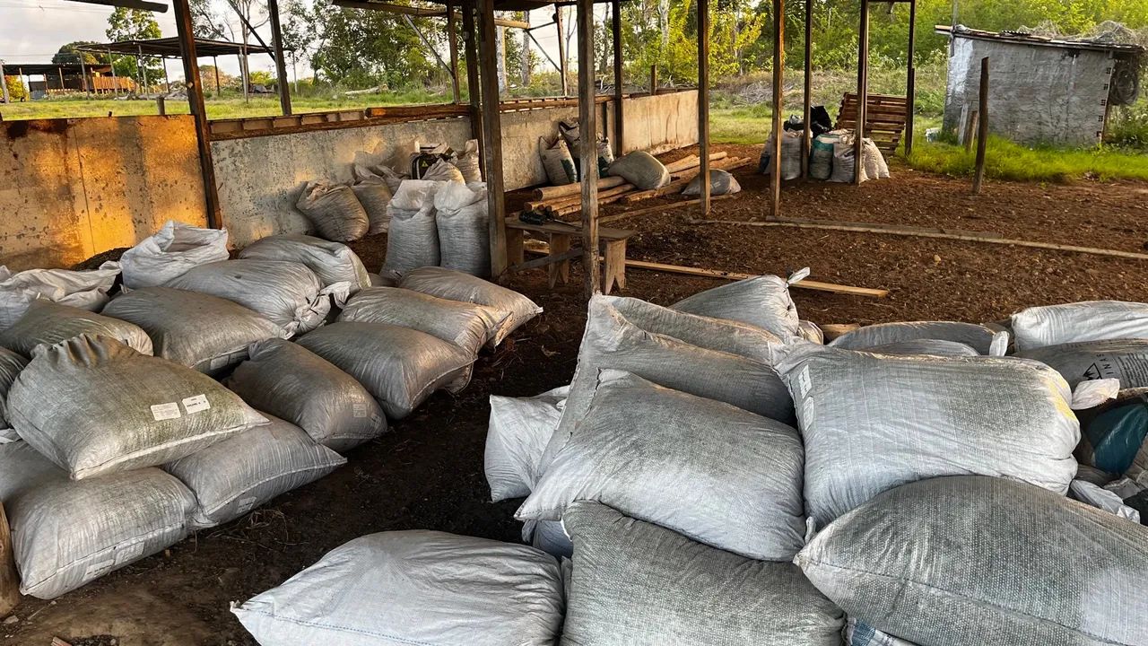 Sacos de Adubo - Faz Campo Belo