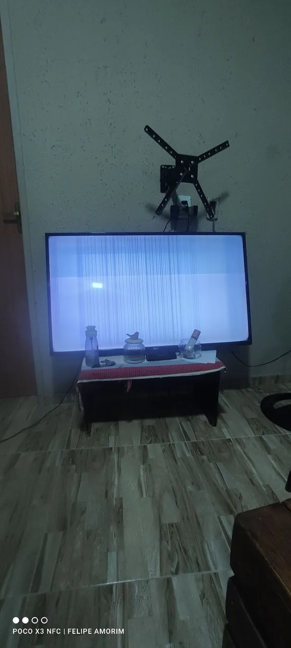 TV com defeito na tela