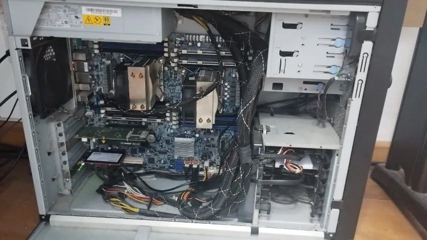 WorkStation Lenovo D30 - Dual Xeon E5-2697 V2 2.70GHz (24 Núcleos 48 Threads) - Foto 3