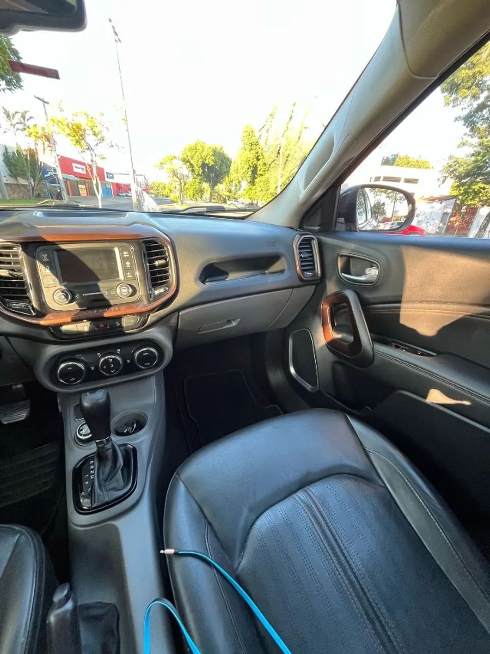 FIAT TORO COM TETO ORIGINAL DE FÁBRICA - Foto 4