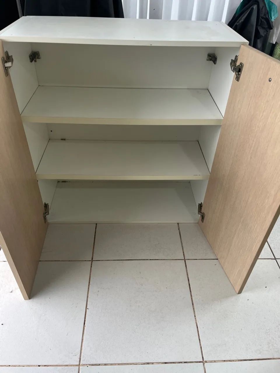 Armário com duas portas - Ótimo estado - Foto 2