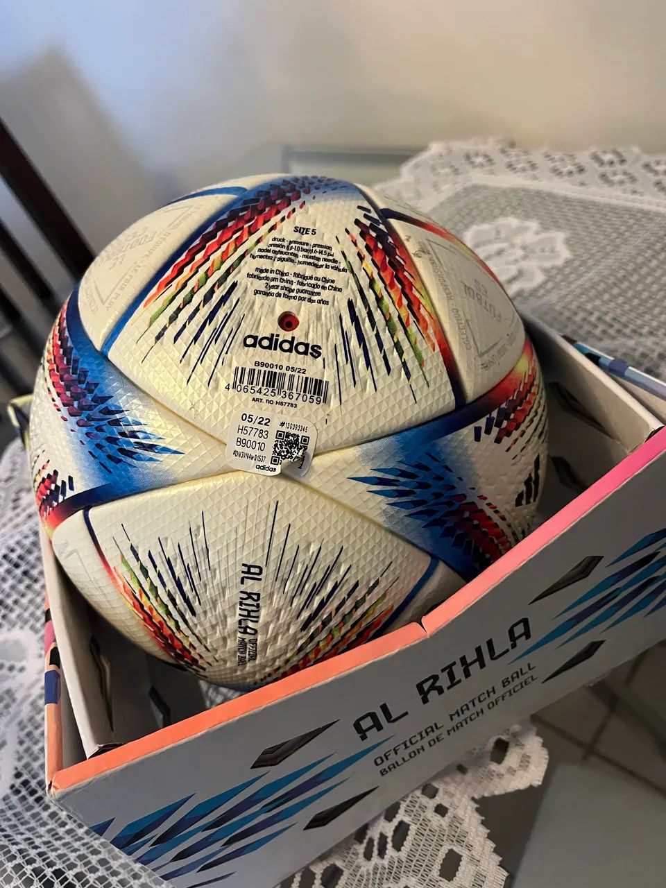  bola de futebol oficial Adidas Al Rihla Pro, modelo H57783, Copa do Mundo FIFA 2022.