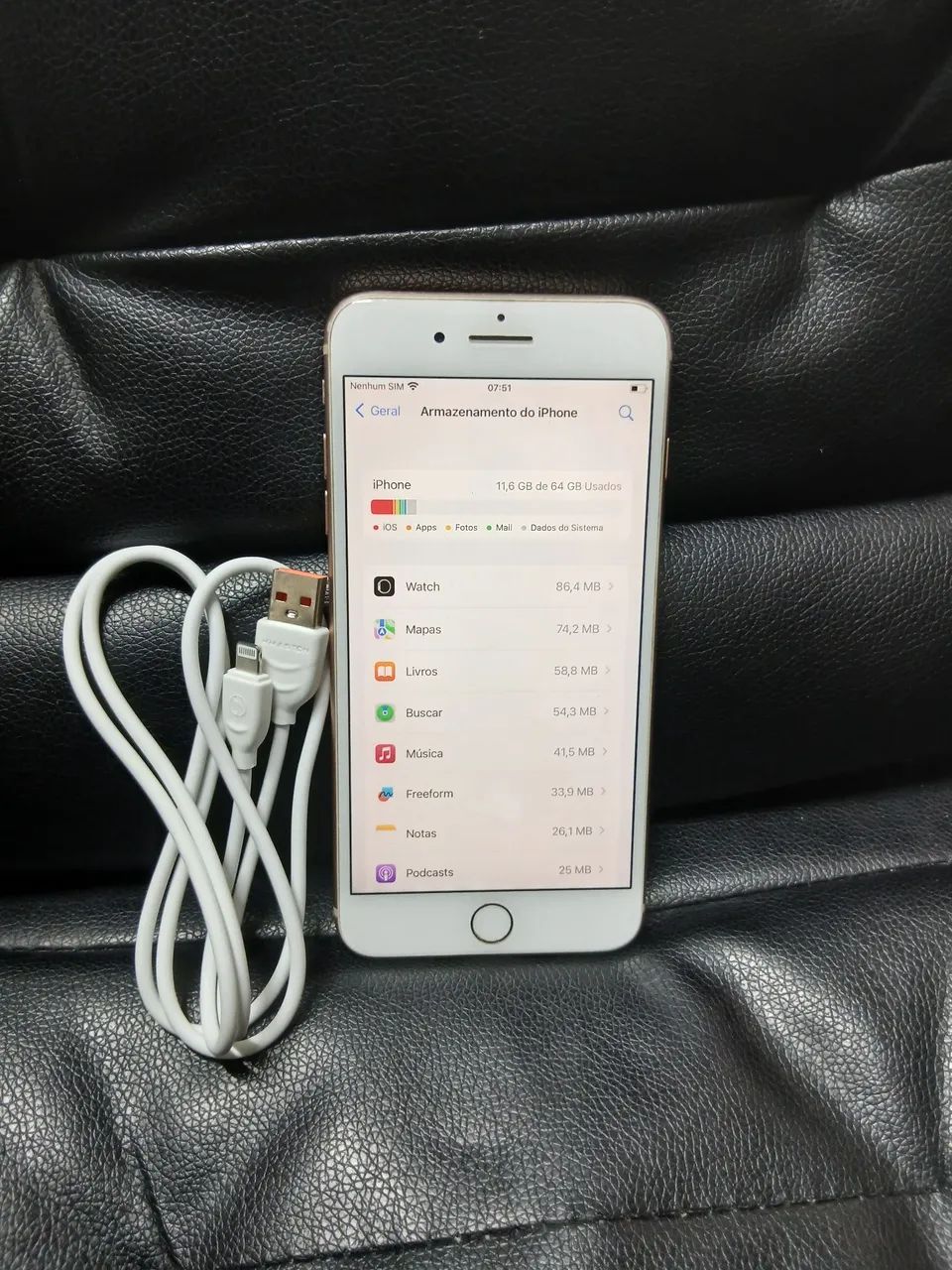 IPhone 8 plus gigas 64 todo original $400
