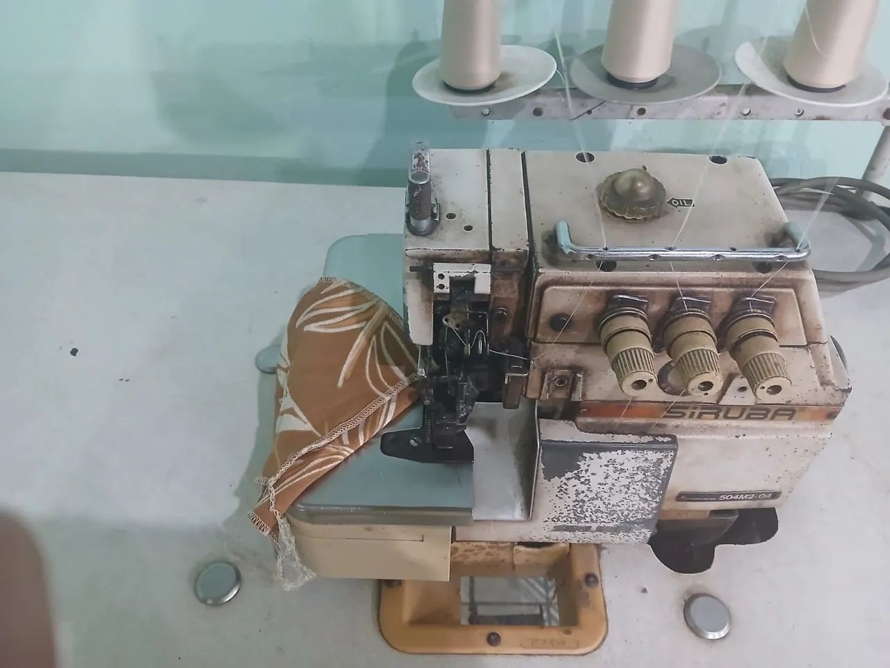 Máquina overloque  - Foto 4
