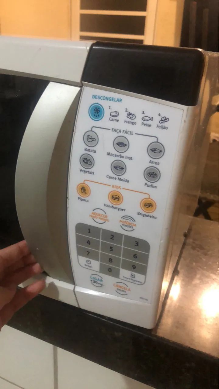 Vendo microondas funcionando perfeitamente, entrego