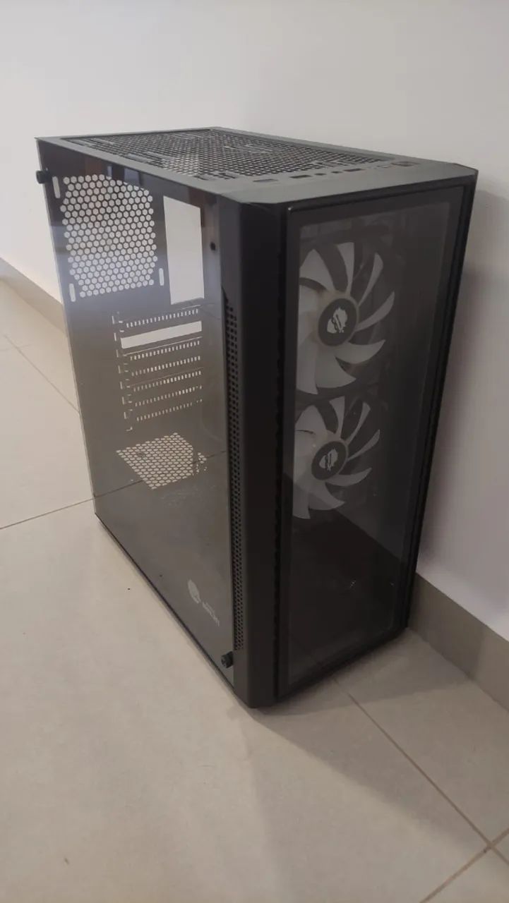 Gabinete gamer PC