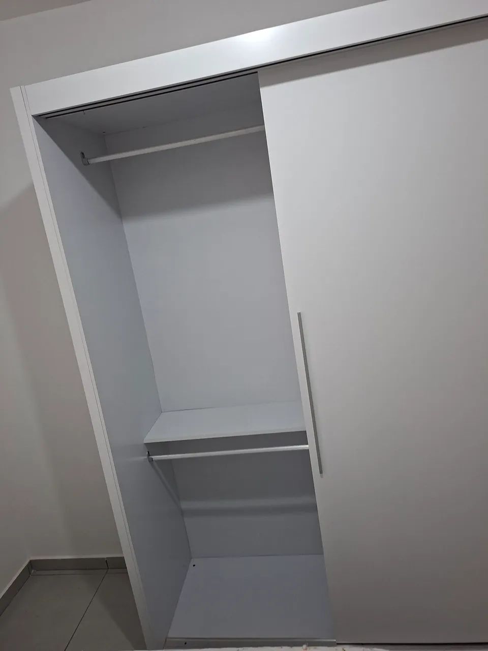 Guarda roupa mdf branco - Foto 4