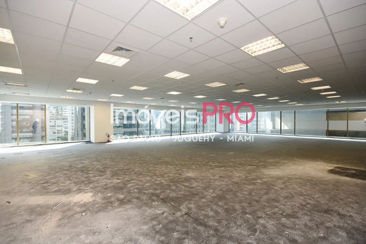 Laje corporativa com 820m² de área útil amplo e sofisticado com vista para a JK