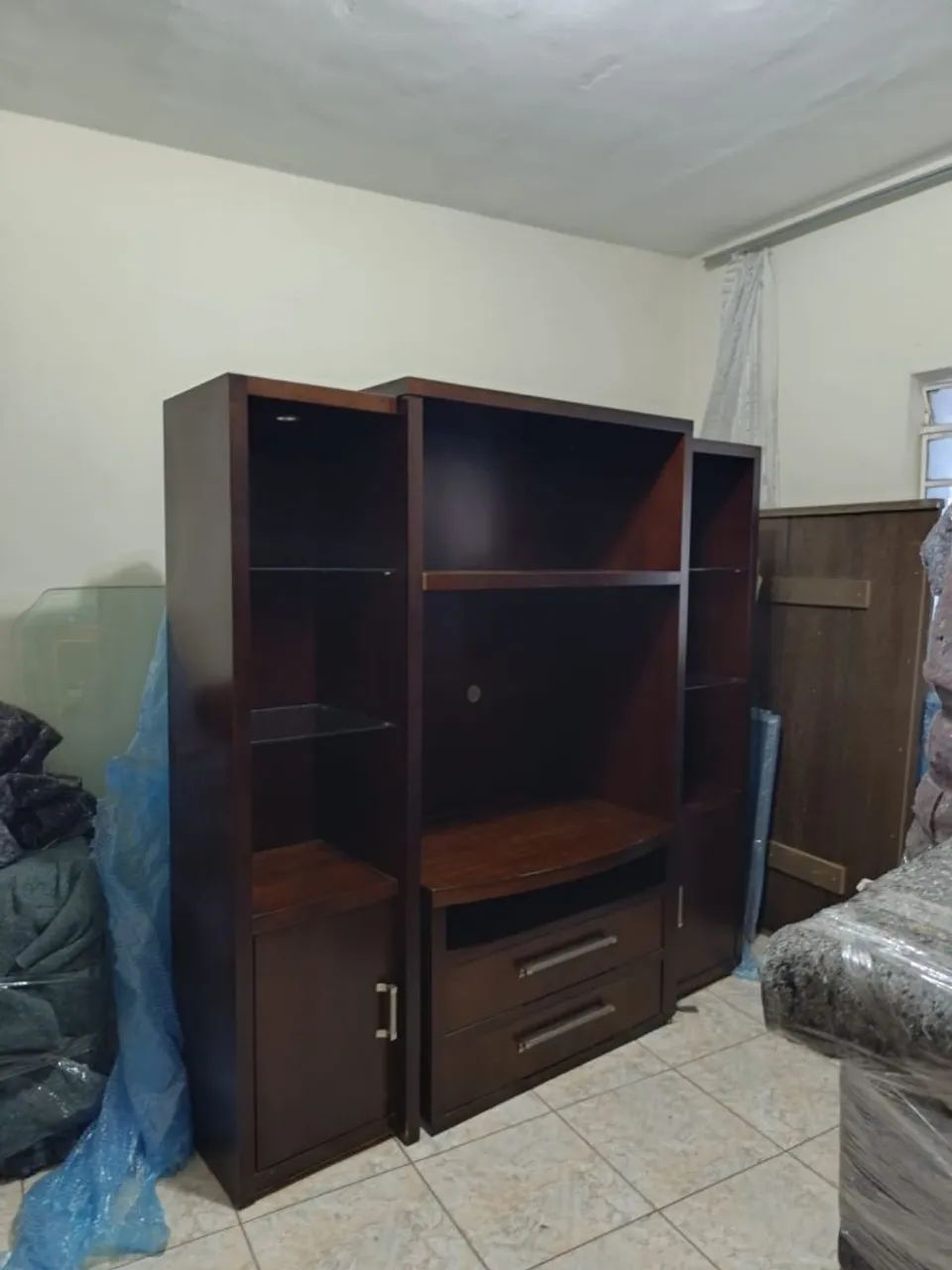 Estante para copa ou sala de estar - Foto 3