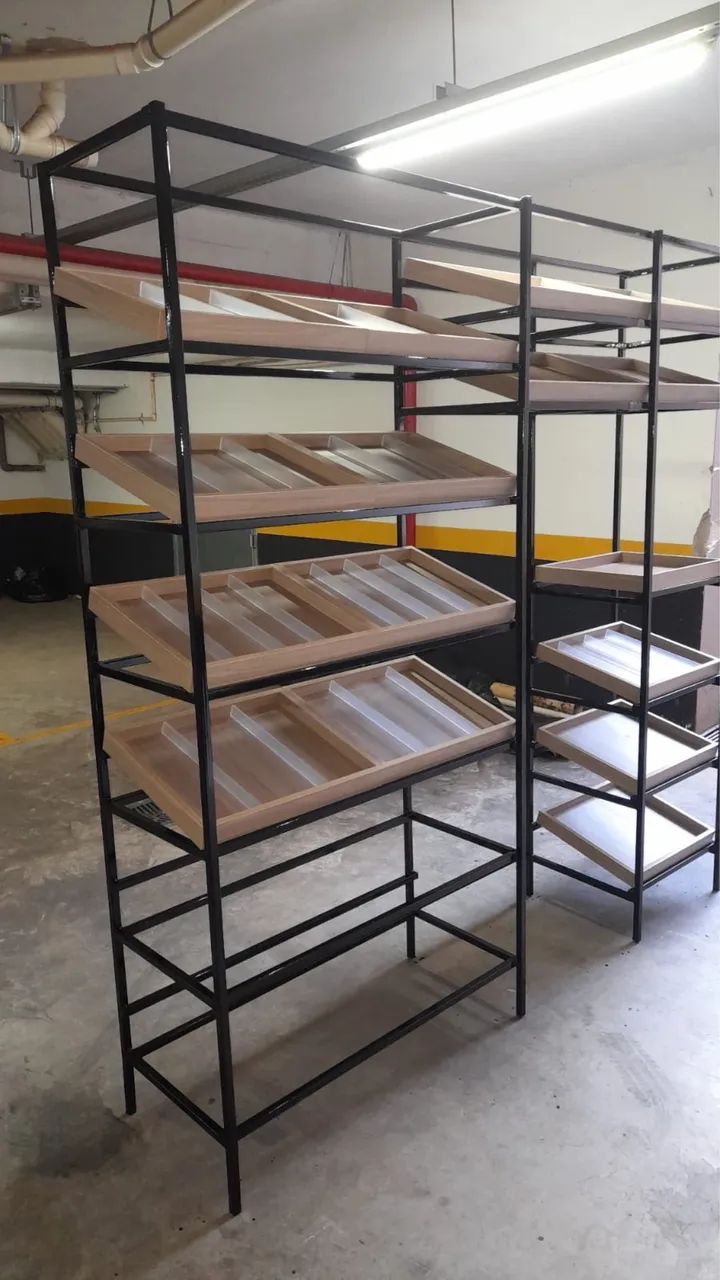 Estante expositora reforçada - Metalon/Madeira  - Foto 2