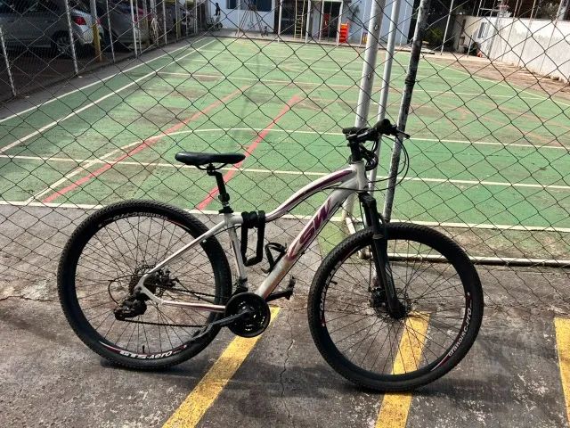 Bicicleta - Aro 29 MTB Feminina