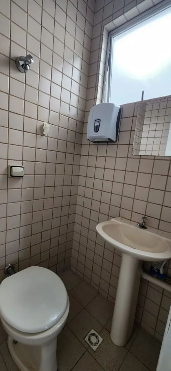 Vendo ou troco sala comercial no Edifício da Cardioeste ao lado do Hospital  - Foto 5