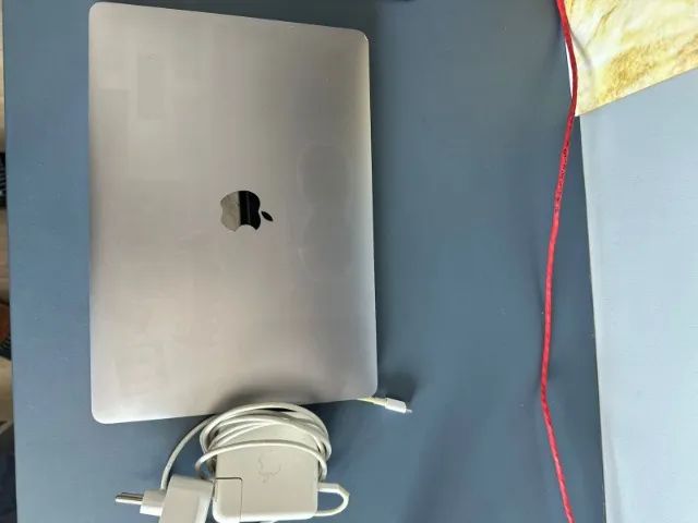 MacBook Pro 13" (2017) Silver  Intel i5 - 8GB RAM - 128GB SSD - Foto 4