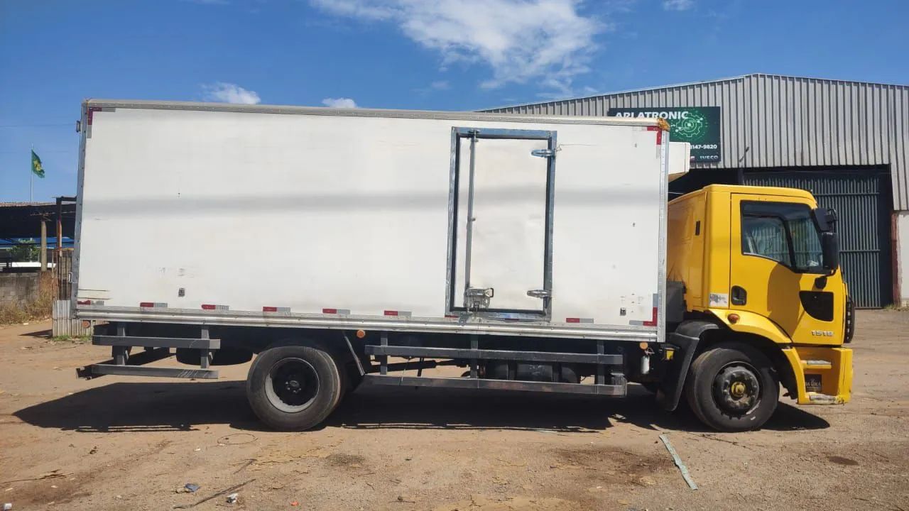FORD CARGO 1519