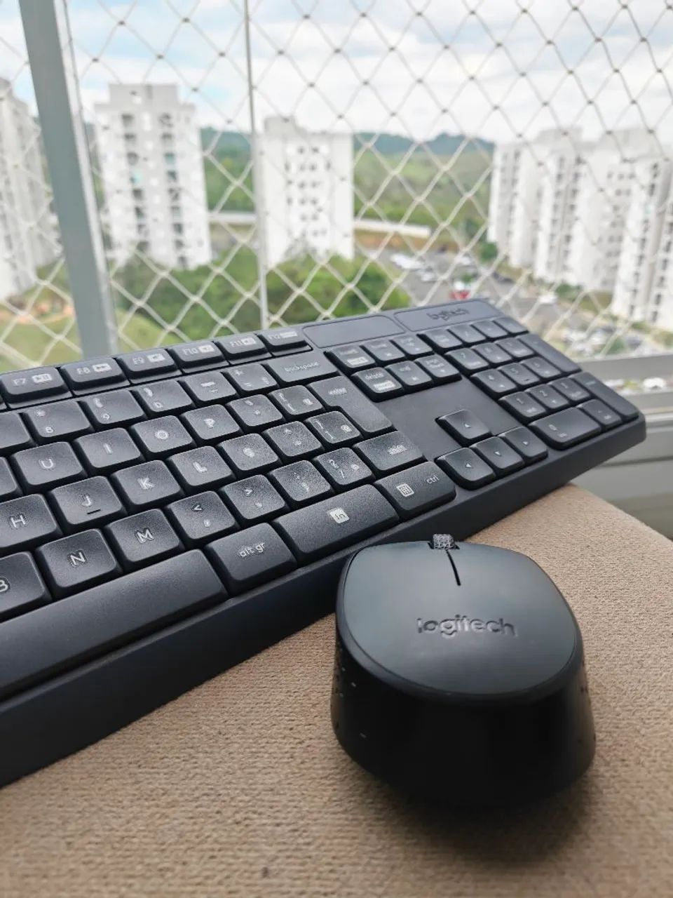 Combo Teclado e Mouse sem Fio Logitech MK235 - Foto 2