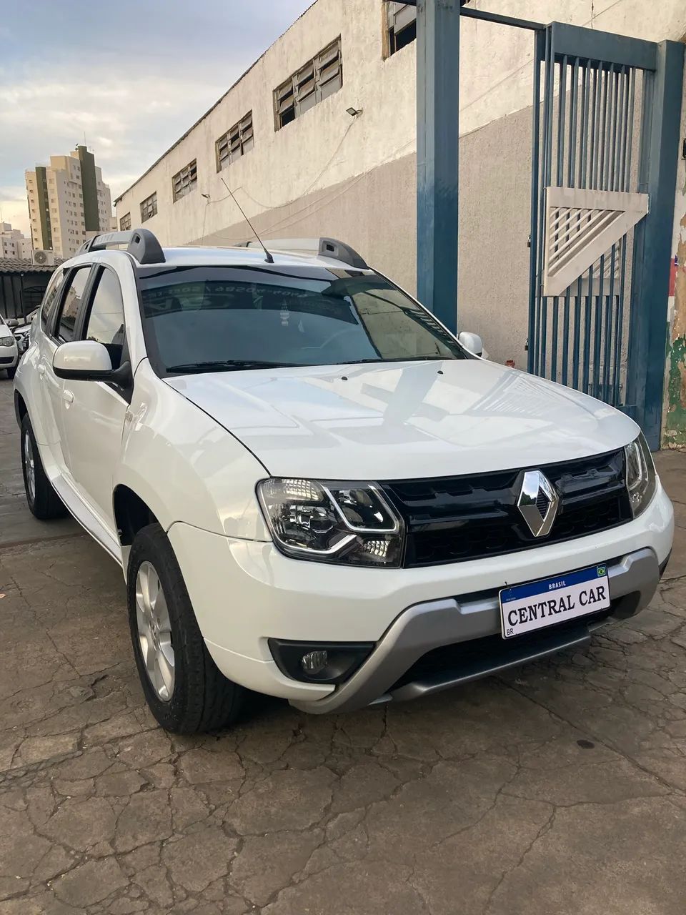 Renault Duster Dynamique 2.0 Hi-flex 16V Aut. 2017 - Foto 2