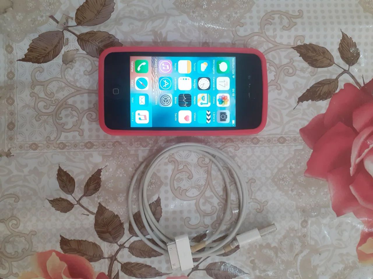 Vendo Iphone 4s- Nostalgia/ Relíquia. 