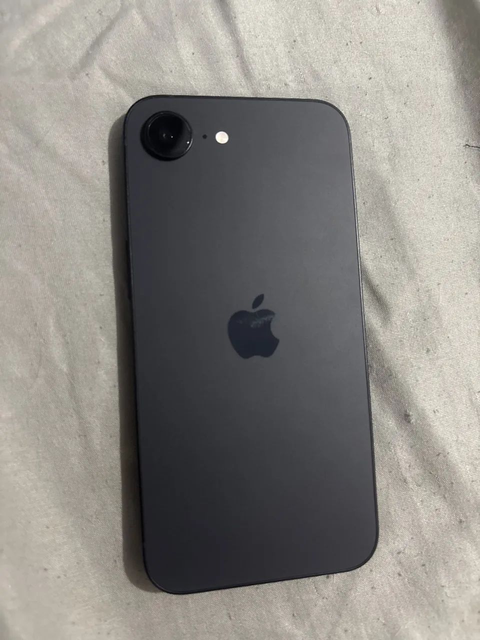 Vendo ou troco iPhone 16e