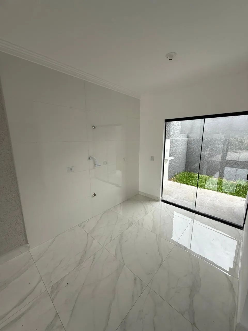 Casa para alugar no Pinheirinho 