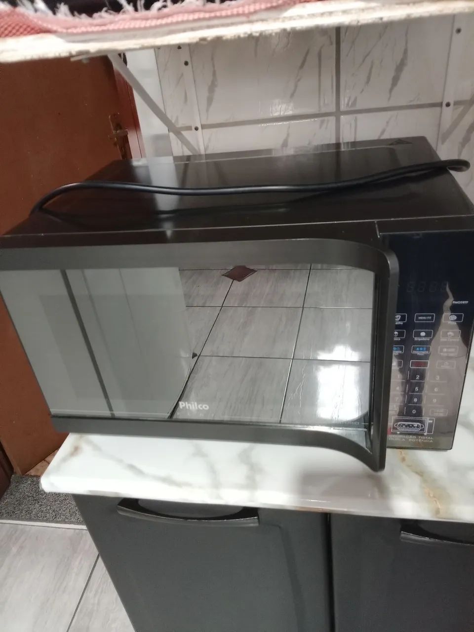 Microondas Philco sem prato giratório 