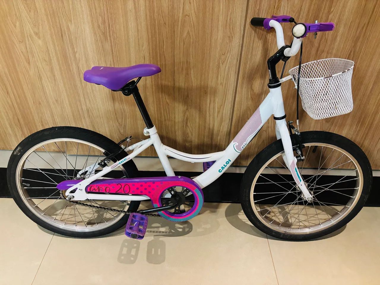 Vendo bicicleta Caloi ceci aro 20  - Foto 2