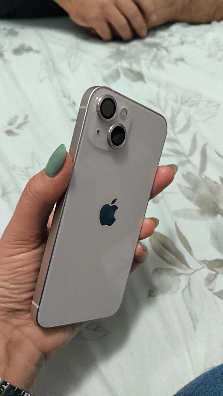 iPhone 13