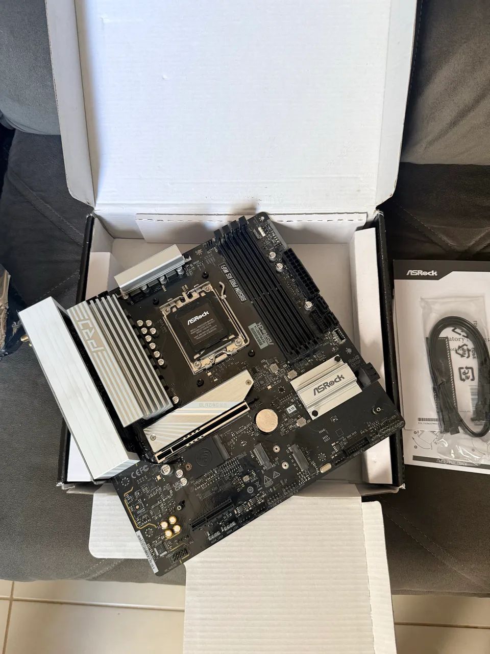 PLACA MÃE B850 M PRO RS WI-FI ASROCK NOVA  - Foto 2