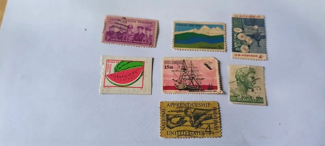 Selos importados Raro lote  - Foto 3