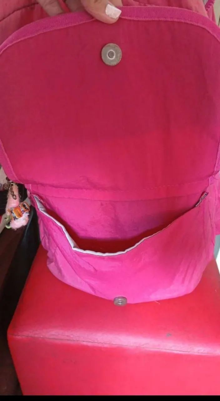 Bolsa de rodinha rosa, aceito por 105 R$ - Foto 4