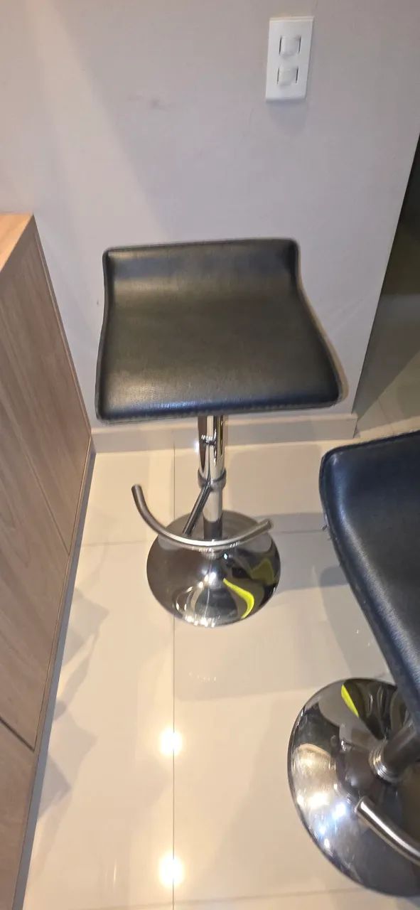 4 banquetas pretas  - Foto 4