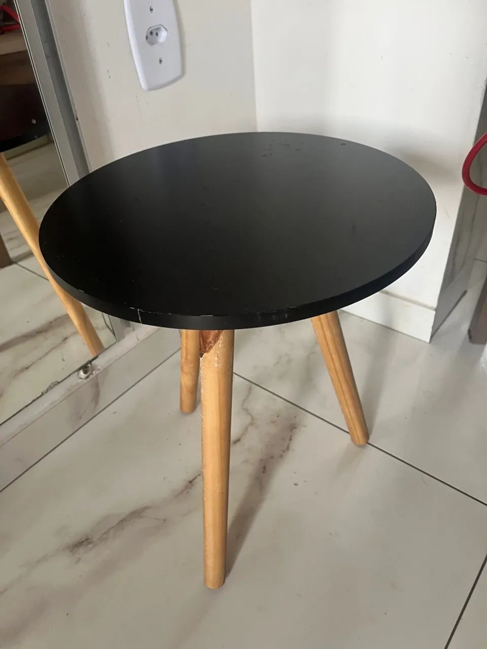 Mesinha de canto 