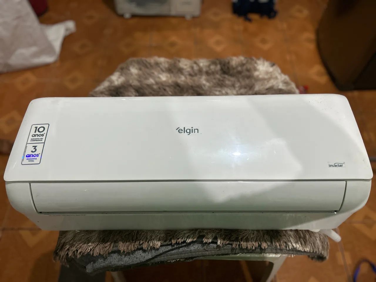 ? AR-CONDICIONADO ELGIN 12.000 BTUs ? 