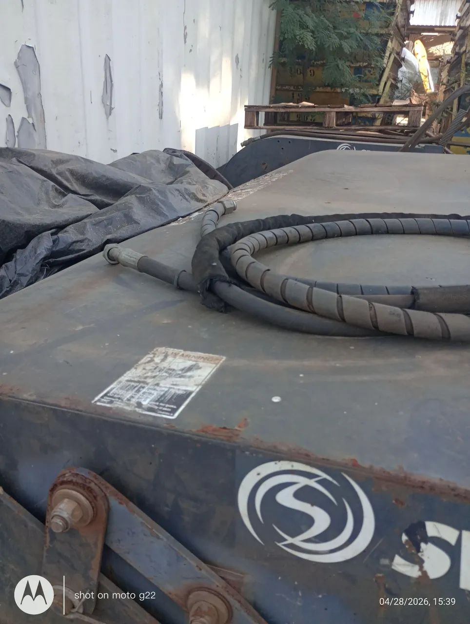 Vassoura hidráulica 84 polegadas para uso em Bob cat